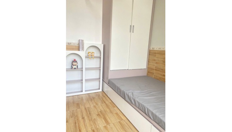BÁN NHÀ GÒ VẤP, HXH, CÁCH 5 PHÚT ĐI QUA EMART 2 PHAN HUY ÍCH, NHỈNH 6 TỶ.