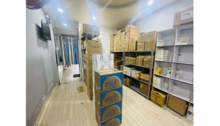 QUÁ HOTTTT

Chủ gấp bán  VÀ   hiểu thị trường  NÊN giảm sâu thêm 1 tỷ (TỔNG GIẢM 4,5 TỈ SO VỚI GIÁ CŨ CÁCH ĐÂY 1 NĂM LÀ 18,5 TỈ.
 Giá chào mới 14