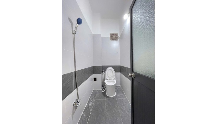Bán Gấp Nhà Ấp Chiến Lược Bình Tân gần chợ Gò Xoài 42m2 ,2 Tầng Nhỉnh 4 tỷ
