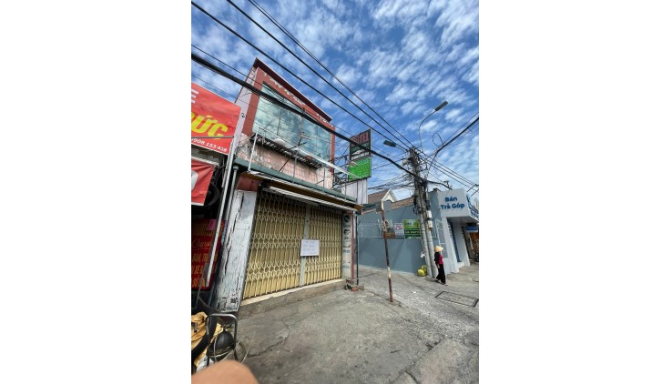 Thủ Đức ! CHO THUÊ MB – Nhà N/C GÓC 2 MT đường khu kinh doanh sầm uất, THUÊ CHỈ 25 tr ( 4m x 14m ), Tel : 0936099062 ( chính chủ )