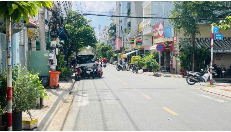 BIỆT THỰ KIỀU ĐÀM VIP Q7 PHƯỜNG TÂN HƯNG 

NGANG 8 DÀI 15 M

ĐÚC 5 TẤM