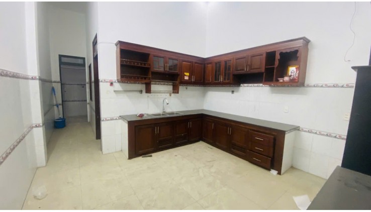 BÁN NHÀ TO GIÁ TỐT DT KHỦNG 4.2M X 27M -3T-5PN -HOÀN CÔNG ĐỦ -HẺM 8M- LIÊN KHU 5-6 BHHB, BT, 5.8 TỶ