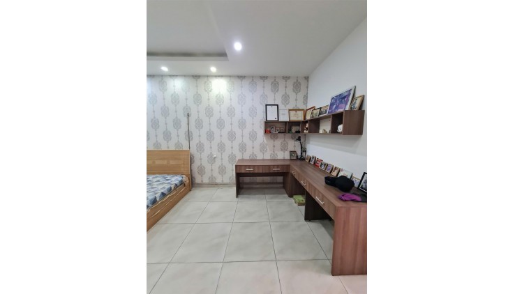 Bán nhà Mega Village Khang Điền, Quận 9, DT 75m2, 3 tầng, 3 phòng ngủ, nhỉnh 7 tỷ