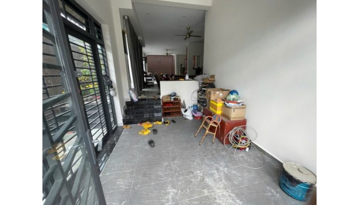 Bình Tân ! CHO THUÊ MB 10m x 14m , Trầng trệt Nhà Villa , MT đường khu kinh doanh sầm uất, thuê 25 tr  Tel : 0789223839 ( chính chủ )