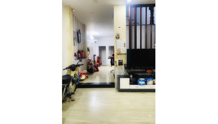 Bán nhà hẻm 5M  kế MT Tân Quý quận Tân Phú 4 x 14-  3 tầng chỉ chỉ 5,8 ty