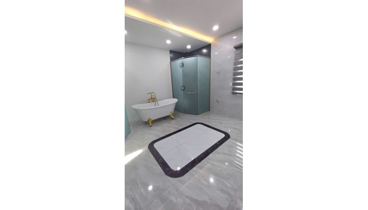 BÁN NHÀ CHÍNH CHỦ - P4 TÂN BÌNH - 5PN LỚN - 7WC - CÓ THAN MÁY - TẶNG FULL NỘI THẤT - KINH DOANH ĐA NGÀNH NGHỀ - BÁN 15.4 TỶ