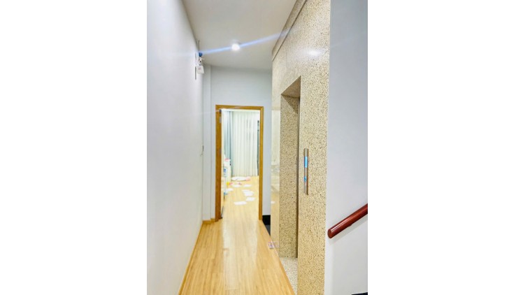 BÁN GẤP NHÀ PHỐ 5 TẦNG - THANG MÁY NHẬT - 6PN - KHU PHÂN LÔ - ĐƯỜNG 12M - GIÁ CHỈ 5 TỶ 5