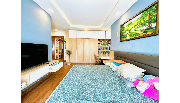 Bán nhà Mega Village Khang Điền, Quận 9, DT 75m2, 3 tầng, 3 phòng ngủ, nhỉnh 7 tỷ