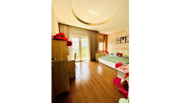 Bán nhà Mega Village Khang Điền, Quận 9, DT 75m2, 3 tầng, 3 phòng ngủ, nhỉnh 7 tỷ