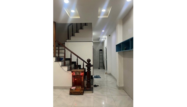 TÂN BÌNH - NHÀ 2 TẦNG - ĐANG CÓ THU NHẬP CHO THUÊ 9TR/ THÁNG - CHỈ HƠN 4 TỶ