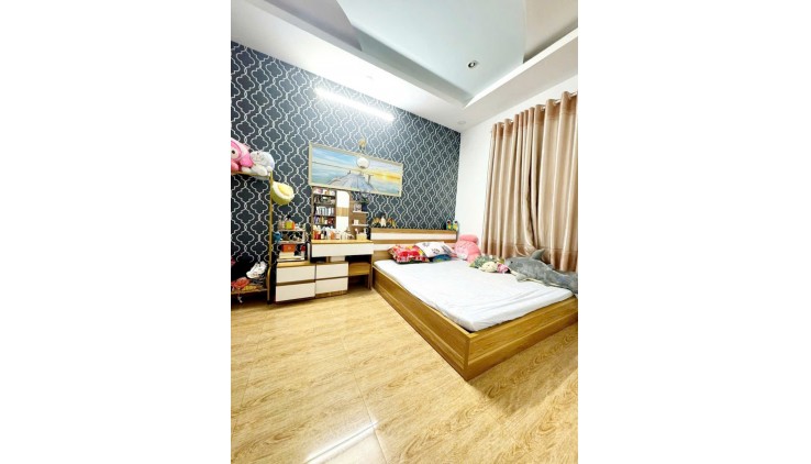 BÁN NHÀ GÒ VẤP, 60M2, NGANG HIẾM 5M, 3 TẦNG, 3VPHÚT QUA LOTTEMART.