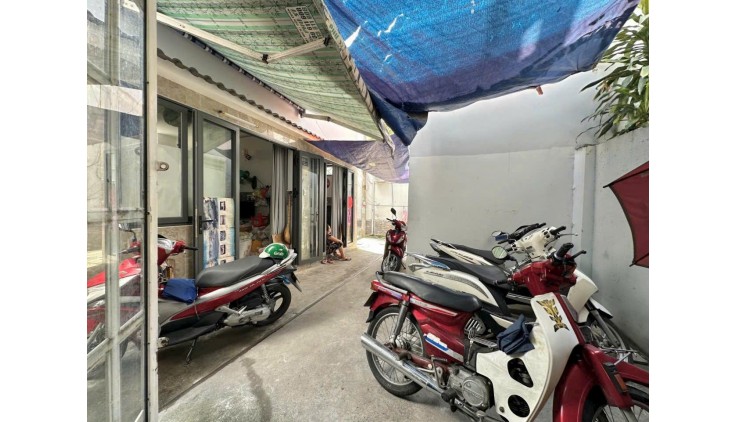 Bán nhà Thích Quảng Đức, Phú Nhuận, 44m2, sổ nở hậu, hẻm xe ba gác sát hẻm xe tải thông, nhỉnh 5 tỷ có TL