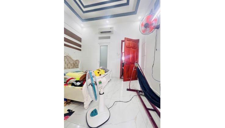 Siêu Phẩm Đ số 3 BHH giáp Tân Phú hẻm xe hơi vào nhà 56m2,2Tầng Nhỉnh 4tỷ