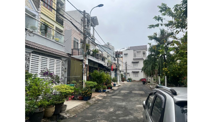 Bán nhà 3 Lầu P.Linh Tây,2 MẶT TIỀN trước sau đường số 6, đối diện Công Viên