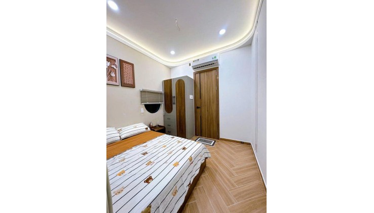 Nhà đẹp 3 tầng, Thích Quảng Đức P5 Phú Nhuận chỉ 4.15 tỷ TL