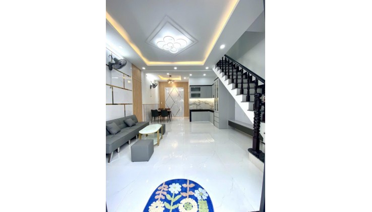 NHỈNH 3 TỶ - NHÀ SIÊU ĐẸP - 40M2 - 2 TẦNG - SÁT MẶT TIỀN ĐƯỜNG QUẬN 12