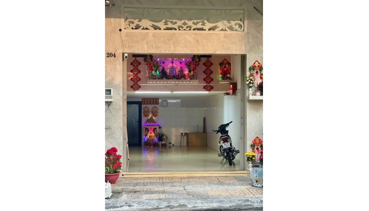 Cho thuê mặt bằng kinh doanh mặt tiền q5 đường Lương Nhữ Học