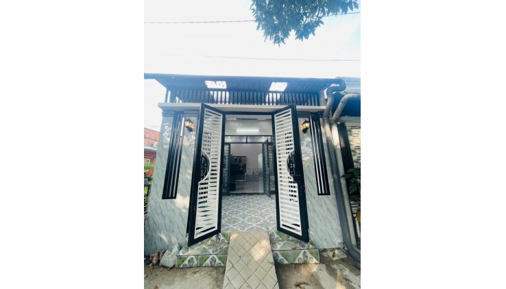 Đất đẹp- giá tốt cần bán nhanh lô đất tặng kèm nhà cấp 4 vị trí tại quận 12, TPHCM