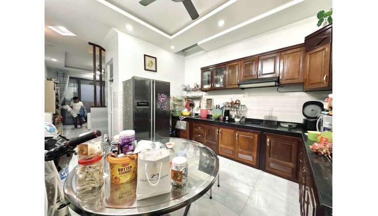 BÁN NHÀ CHÍNH CHỦ - 4 TẦNG HOÀN CÔNG ĐỦ - PHAN XÍCH LONG - P3 PHÚ NHUẬN - 42M2 - 4PN LỚN - BÁN 7.88 TỶ - TL TỐT