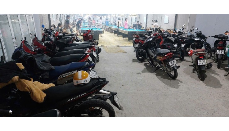 Quận Bình Tân ! SANG CLB BIDA ĐẸP – 17 BÀN MỚI 100% Hoạt đông ổn định khách đông,  liên hệ : 0986389329 – 0984294494 - 0971319399 ( Chính