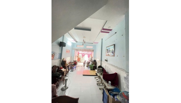 Hàng Thơm nhà  Phạm Đăng Giảng ngay chợ gần Tân Phú 72m2 , 3Tầng Nhỉnh 4 tỷ