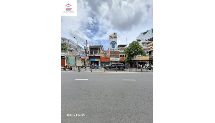Cho Thuê Nhà Mặt Tiền Bạch Đằng, P.15, Q. Bình Thạnh_DT: 188m2_Giá 42 Triệu