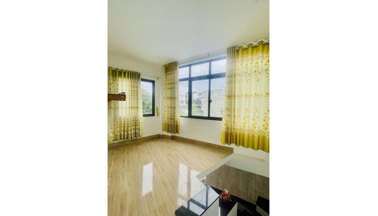 HIỆP THÀNH Q12 - HƠN 2TỶ - HẺM XE HƠI  - 2 TẦNG 3 PHÒNG NGỦ - TƯƠNG LAI 2 MẶT TIỀN.