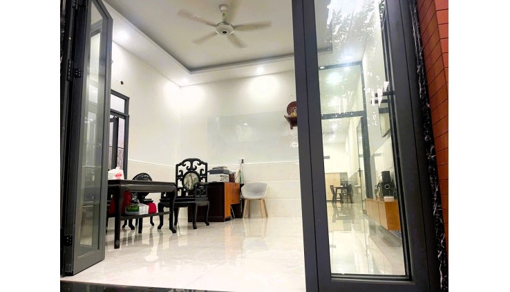 Bán nhà 1 trệt, 2PN, 134m², 6.5 tỷ - đường 8, Linh Xuân, sổ hồng riêng
