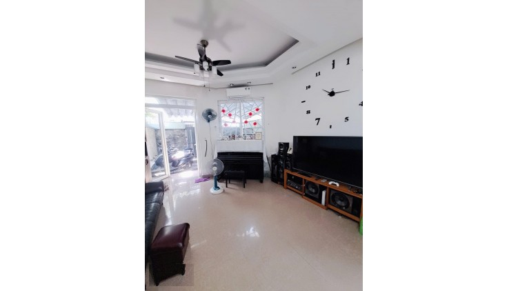 Bán nhà HXH 6m Quang Trung, ngay Vincom Quang Trung, DT: 7x14.5m, 4 tầng, 11.9 tỷ.