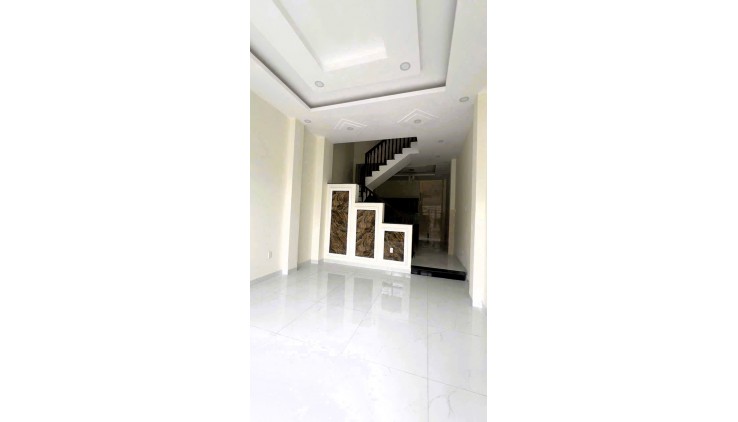 Bán nhà mới keng đối diện Vạn Phúc City, hẻm 5m, xe hơi vào tận nhà, 6,8 tỷ
