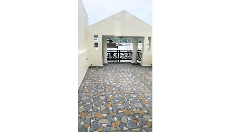 Bán nhà mới keng đối diện Vạn Phúc City, hẻm 5m, xe hơi vào tận nhà, 6,8 tỷ