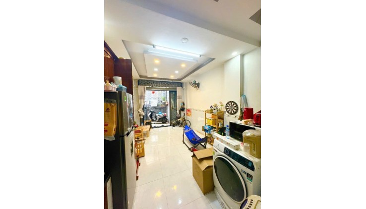 BÁN NHÀ SIÊU HOT – 40m² - 5 TẦNG – Ô TÔ VÀO NHÀ – HẺM THÔNG – KHU VIP TÂN PHÚ