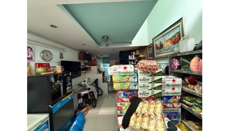 BÁN NHÀ SIÊU HOT – 40m² - 5 TẦNG – Ô TÔ VÀO NHÀ – HẺM THÔNG – KHU VIP TÂN PHÚ