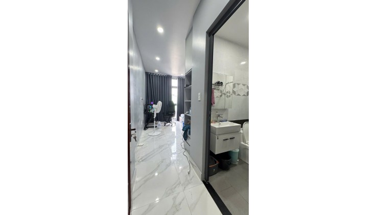 BÁN NHÀ HOÀ HƯNG Q10, HXH 4 TẦNG 4PN NGANG 4.4M X 15M GIÁ 12 TỶ