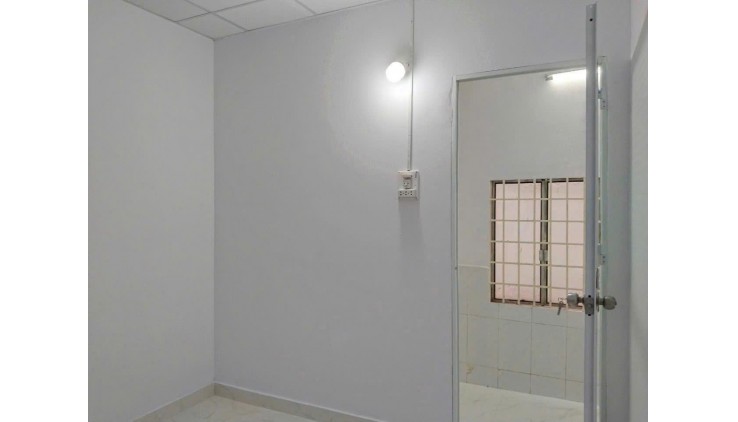 GẦN 100m2 - CHỈ 4.2 TỶ - HIỆP THÀNH Q12 - VF3 VÀO NHÀ - HẺM THÔNG - C4 Ở NGAY