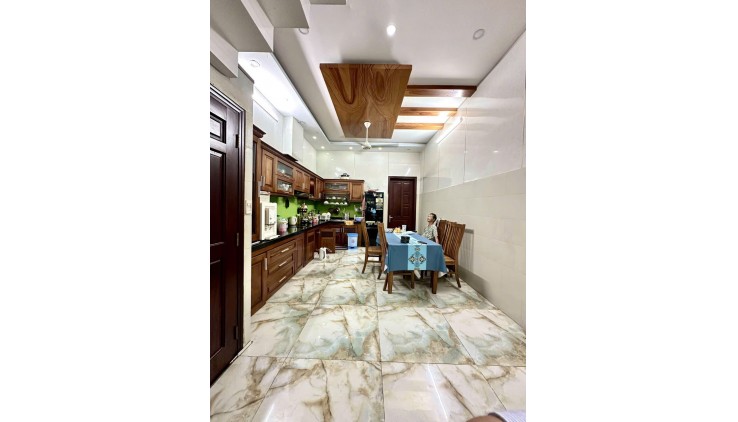 Bán nhà Mặt tiền 19/ 5B - ngay  Lê Trọng Tấn, KCN Tân Bình, DT: 4x25m, 3 Tầng, 11.5 tỷ,