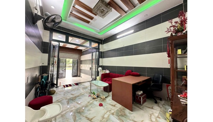 Bán nhà Mặt tiền 19/ 5B - ngay  Lê Trọng Tấn, KCN Tân Bình, DT: 4x25m, 3 Tầng, 11.5 tỷ,