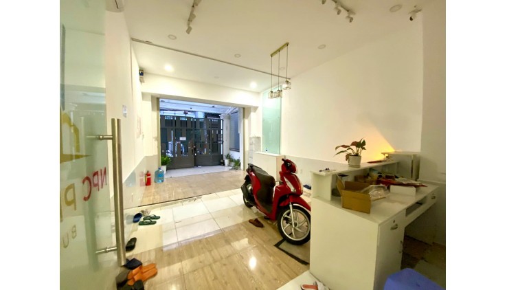 Bán nhà Hẻm nhựa 8m Bàu Bàng - Cộng Hòa, K300, DT: 4.2x19m, 5 Tầng - 7PN, 12.8 tỷ.