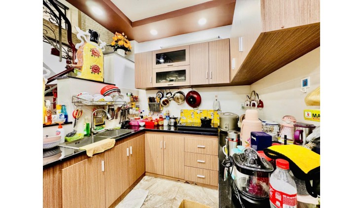 Bán nhà HXH Âu Dương Lân 42m2 5 tầng Phường 3 quận 8 chỉ nhỉnh 6 tỷ