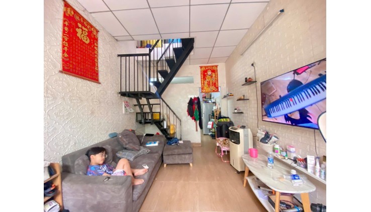 Bán nhà riêng 30m2 2 tầng Âu Dương Lân 2pn phường 2 quận 8 chỉ nhỉnh 3 tỷ