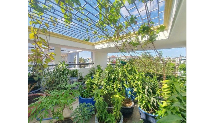 Bán nhà mặt phố Hoàng Diệu 2, Linh Chiểu, Thủ Đức - 14.5  107m², 4 tầng, 4PN, 3WC,