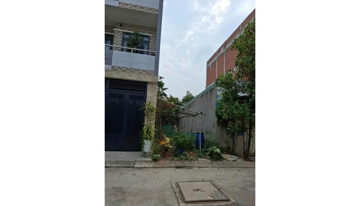 ĐẤT PHÂN LÔ LONG BÌNH Q9 CẦN BÁN GẤP. 69.4M VUÔNG ĐẸP. CHỈ HƠN 3 TỶ. TL