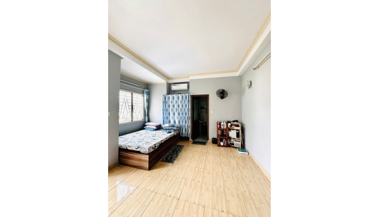 Bán Nhà  lô góc 2 MT Hẻm Bạch Đằng, Đinh Bộ Lĩnh, 5.3x14m, 4 Tầng, 4 PN, 11.5 tỷ.