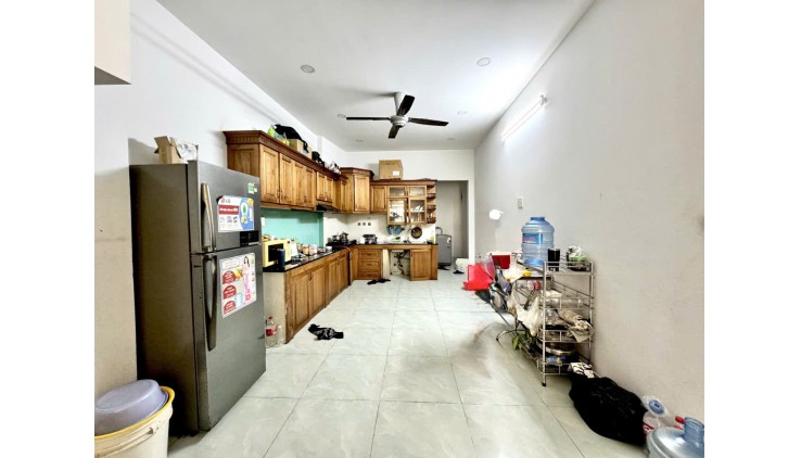 BÁN NHÀ KHÔNG LỘ GIỚI - KQH - 3 TẦNG HOÀN CÔNG ĐỦ - THÍCH QUẢNG ĐÚC - PHÚ NHUẬN - 66M2 - 5PN LỚN - BÁN 6.1 TỶ - DIỆN TÍCH LỚN RẺ