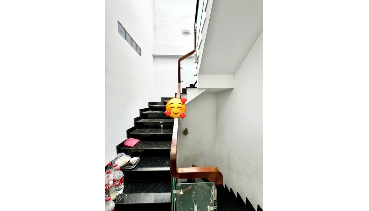 BÁN NHÀ KHÔNG LỘ GIỚI - KQH - 3 TẦNG HOÀN CÔNG ĐỦ - THÍCH QUẢNG ĐÚC - PHÚ NHUẬN - 66M2 - 5PN LỚN - BÁN 6.1 TỶ - DIỆN TÍCH LỚN RẺ