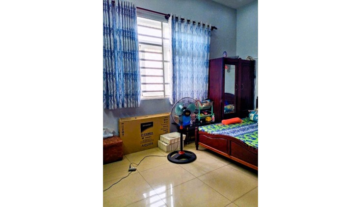 Bán nhà 61m2, 3 tầng, TN 80tr/năm, xe hơi vào nhà, 5 tỷ - đường 6, Linh Xuân - ngang 5m