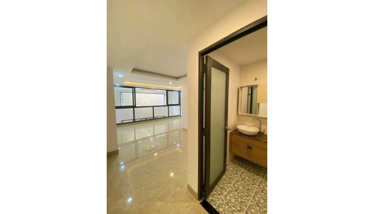 6.9 tỷ- bán nhà hẻm 220 Hoàng Hoa Thám- chợ Cây Quéo- 5 tầng- 4.5mx10m- 5PN