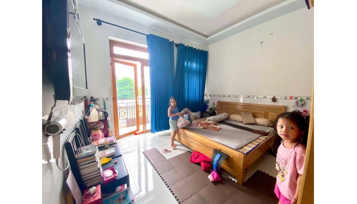 4 TẦNG MÁI THÁI KIỂU ÂU - HXH QUAY ĐẦU - NGAY CHỢ HẠT ĐIỀU  - 95M2 - NHỈN 5Đ