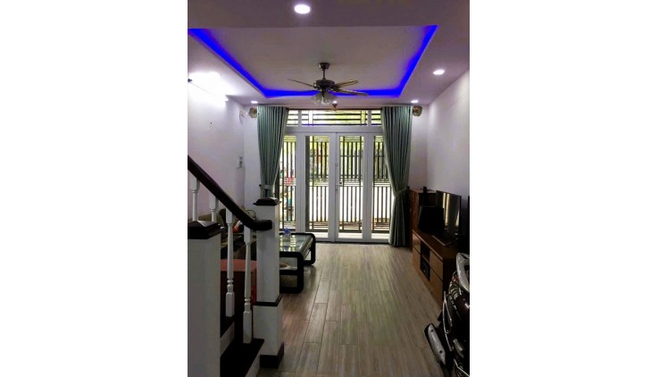 Bán nhà 2 tầng, 40m², 2PN, 4.2 tỷ - đường 38, Linh Đông, sổ hồng riêng