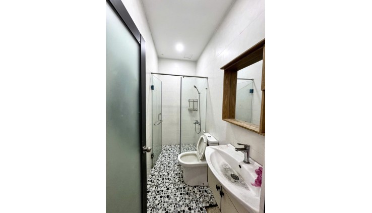 BÁN NHÀ CHÍNH CHỦ - HOÀNG HOA THÁM - P5 BÌNH THẠNH - 5 TẦNG HOÀN CÔNG ĐỦ - NHÀ MỚI - 5PN LỚN - HẺM 4M - BÁN 7.25 TỶ - TL MẠNH